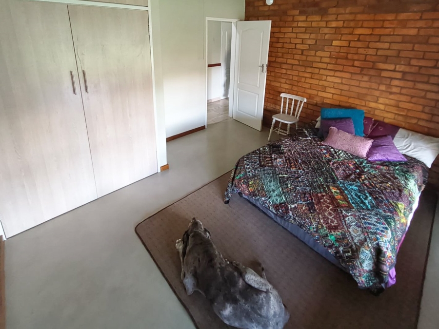 4 Bedroom Property for Sale in Viljoenskroon Free State